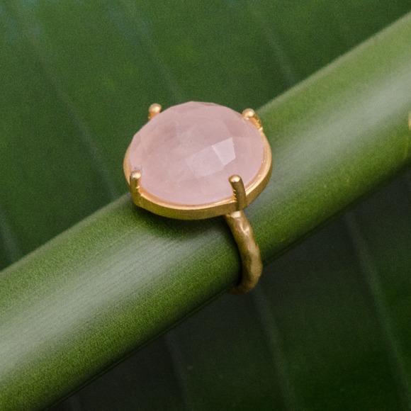 Meet your Posher, Emily - Picture 2 of 2